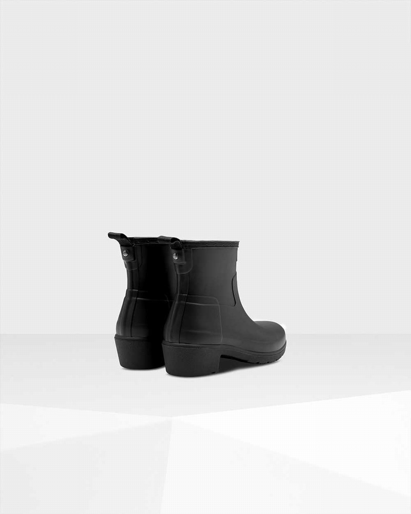 Hunter Refined Slim Fit Low Heel Women Ankle Boots Black | 747479351